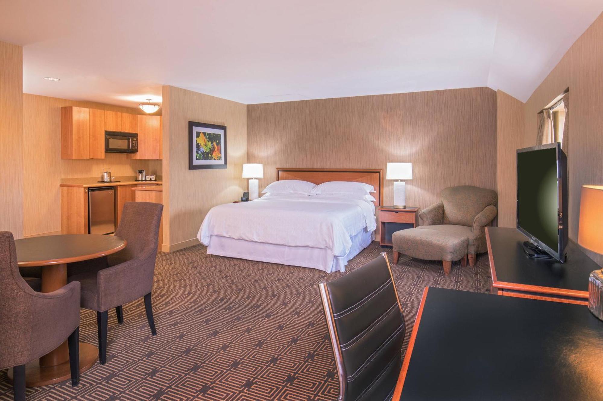Sheraton Springfield Monarch Place Hotel Zewnętrze zdjęcie