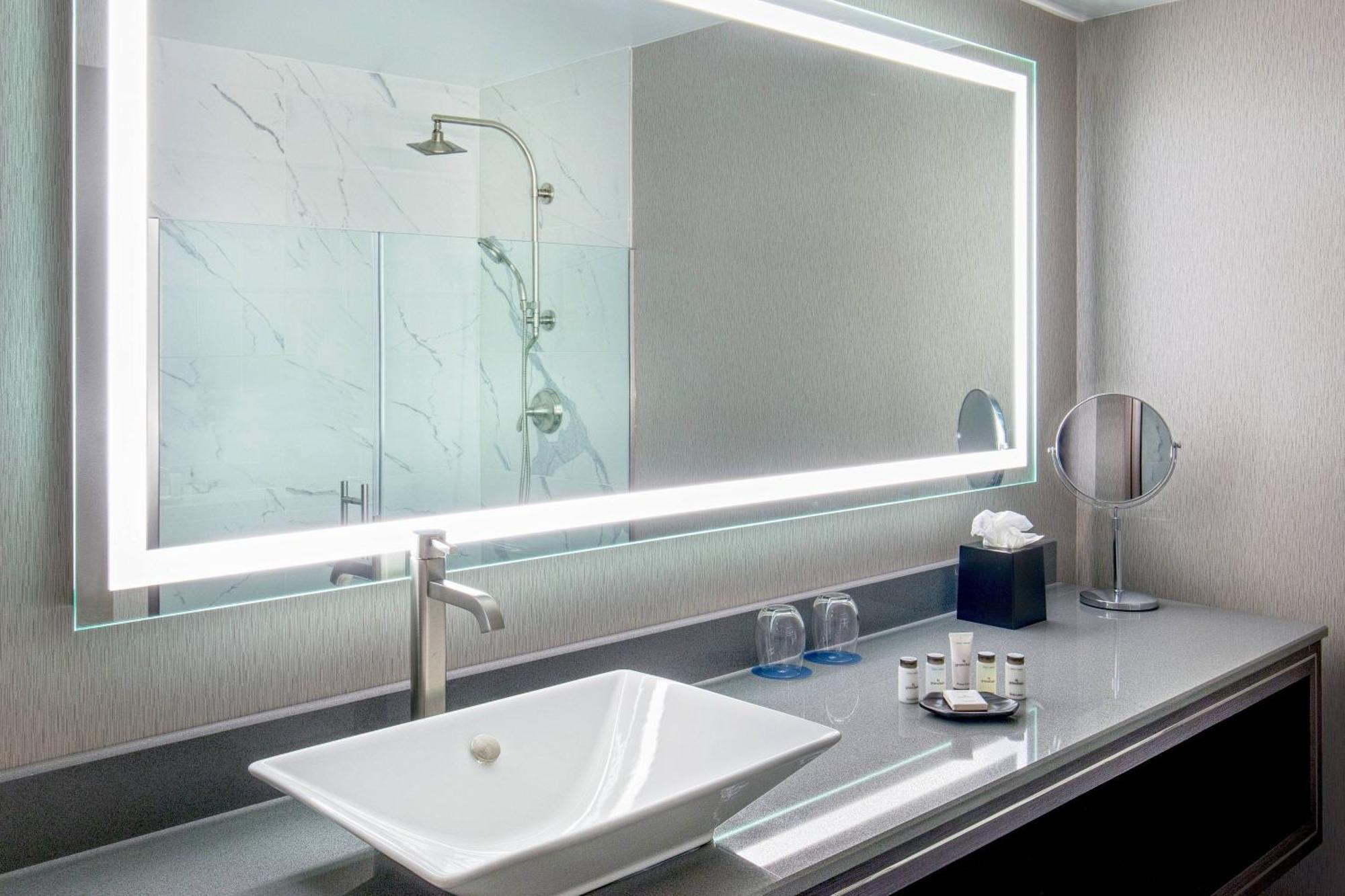 Sheraton Springfield Monarch Place Hotel Zewnętrze zdjęcie