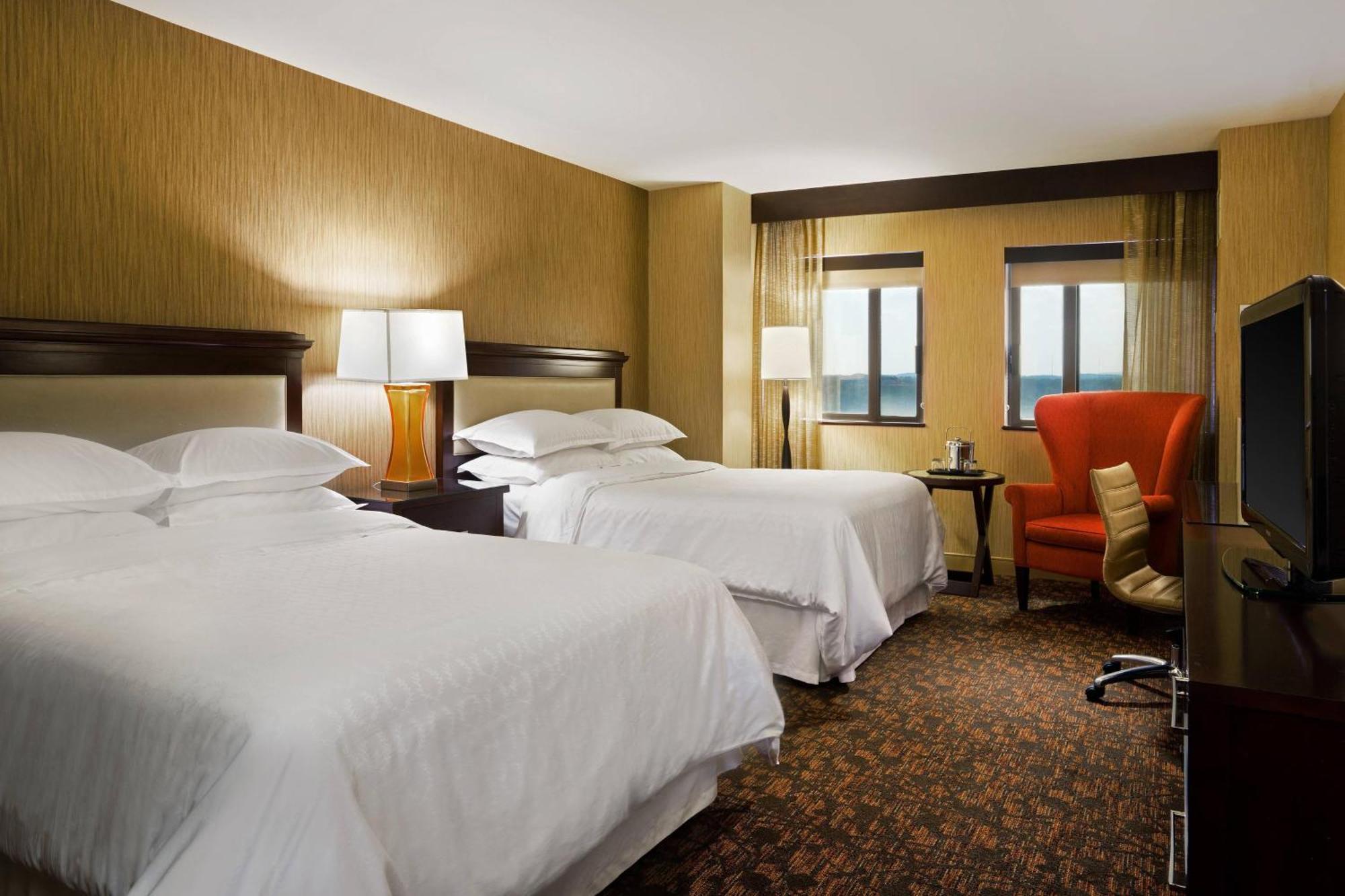 Sheraton Springfield Monarch Place Hotel Zewnętrze zdjęcie